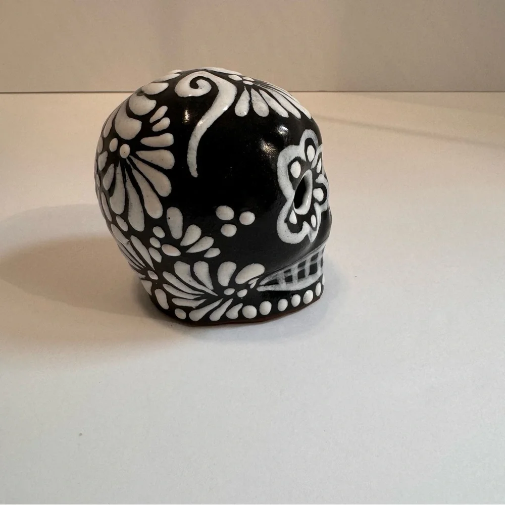 Talavera Salazar Calavera Skull 3.5” Ceramic Black White NWOT